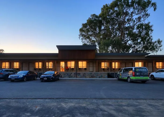 New Crossing Place Motel