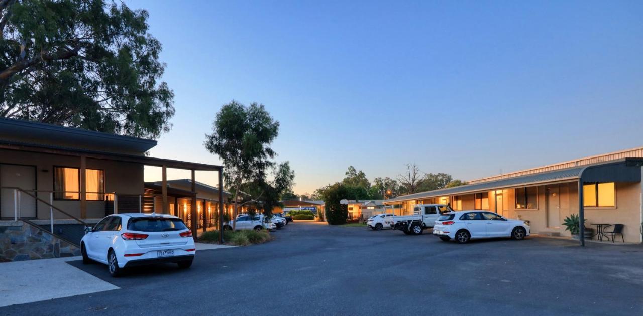 New Crossing Place Motel 4*